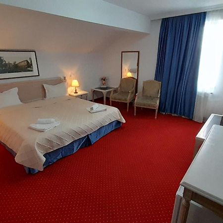 Visconti Militari Hotell Bucureşti Eksteriør bilde