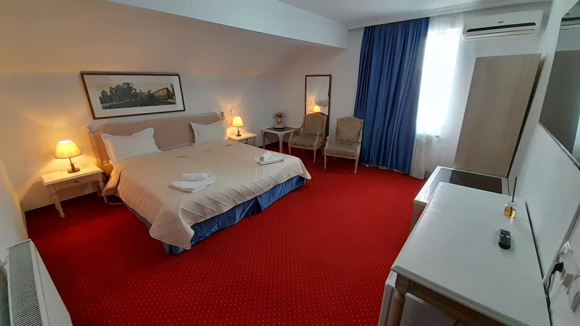 Visconti Militari Hotell Bucureşti Eksteriør bilde